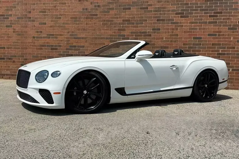 2020 Bentley Continental GT V8 photo 1