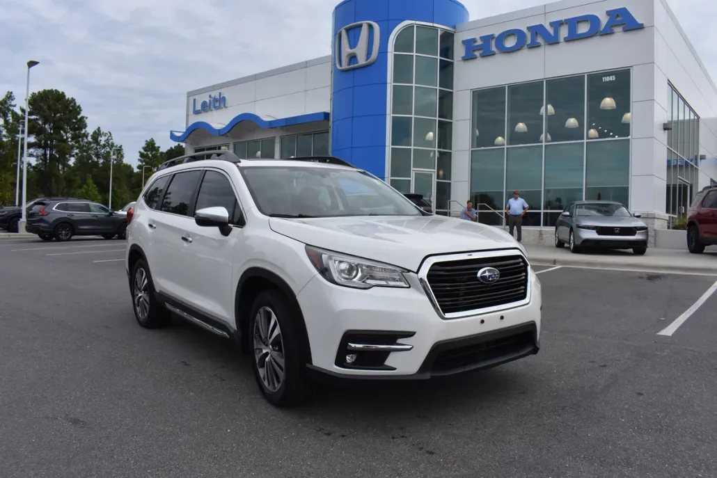 2021 Subaru Ascent Touring photo 1