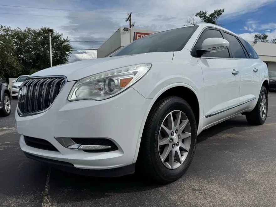 2017 Buick Enclave Leather Sport photo 1