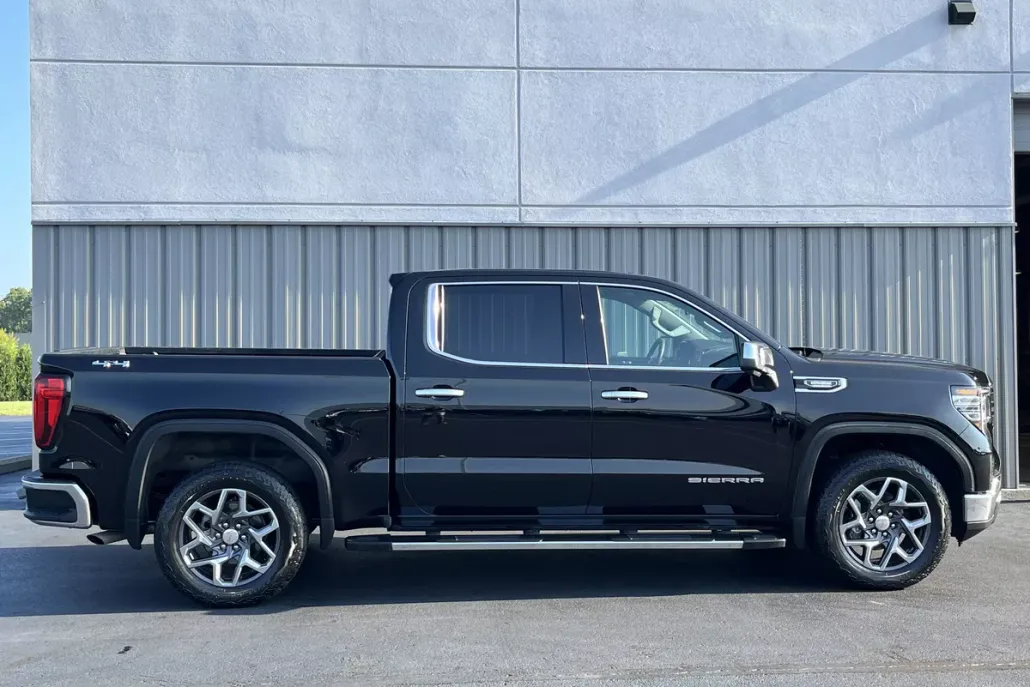 2023 Gmc Sierra 1500 SLT photo 1