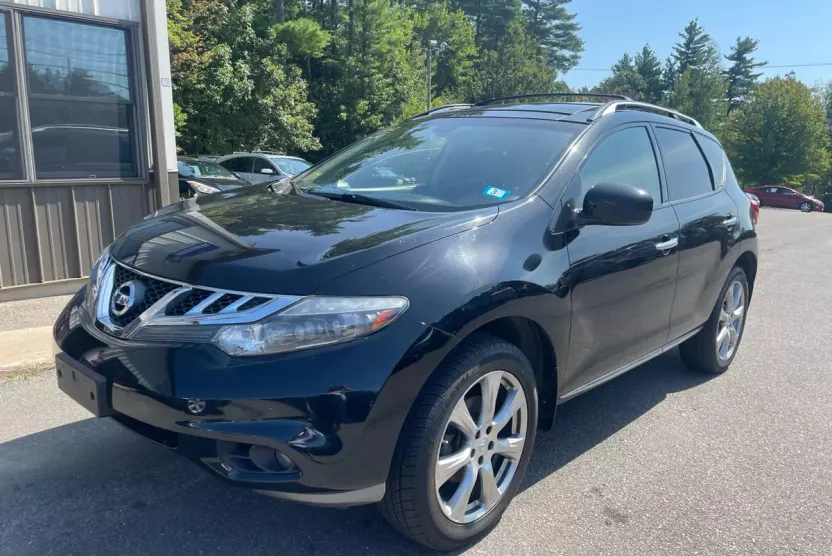 2012 Nissan Murano LE photo 1