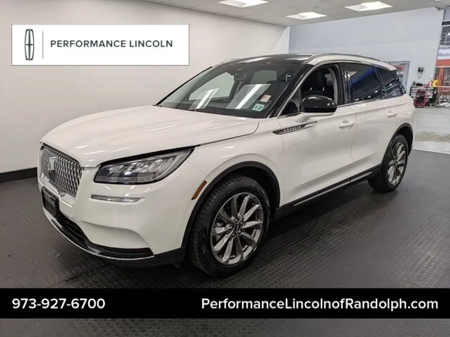 2022 Lincoln Corsair Standard photo 1
