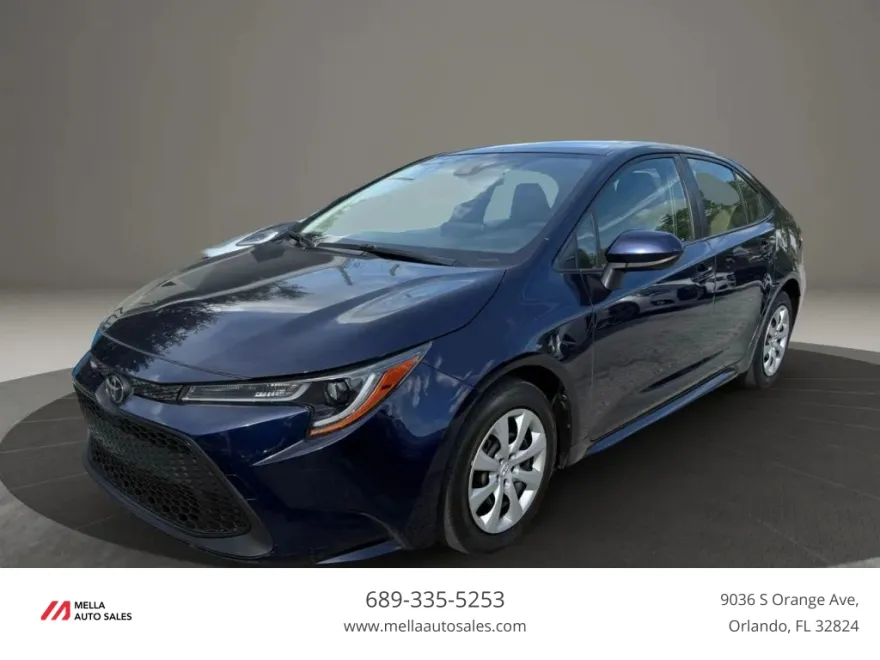 2022 Toyota Corolla LE photo 1