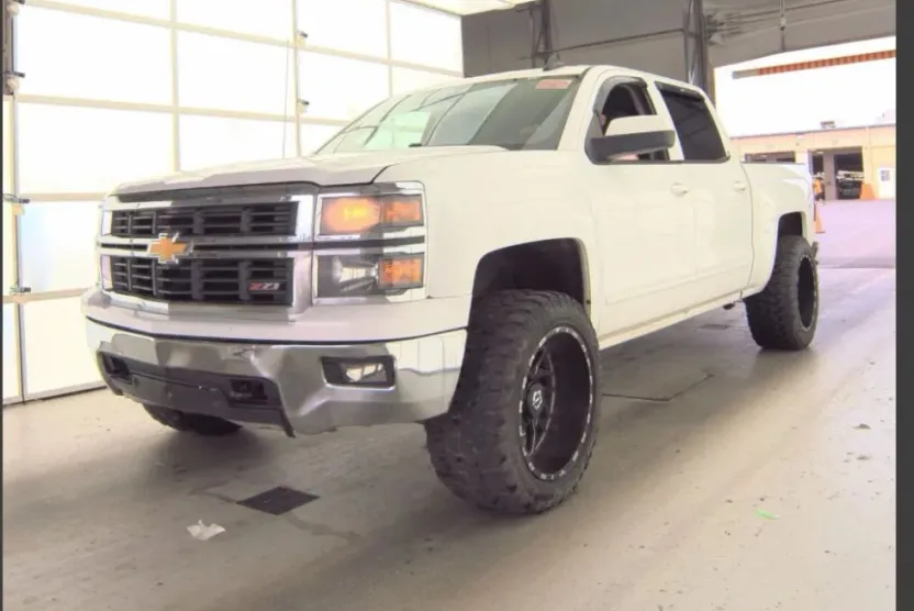 2015 Chevrolet Silverado 1500 Z71 LT photo 1