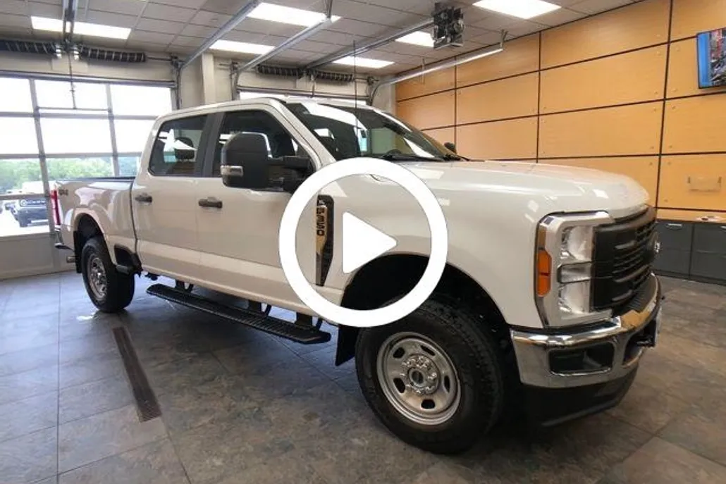 2023 Ford F-350 XL photo 1