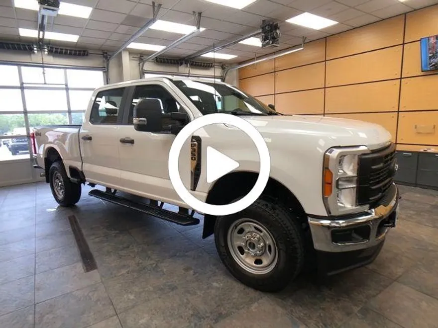 2023 Ford F-350 XL photo 1