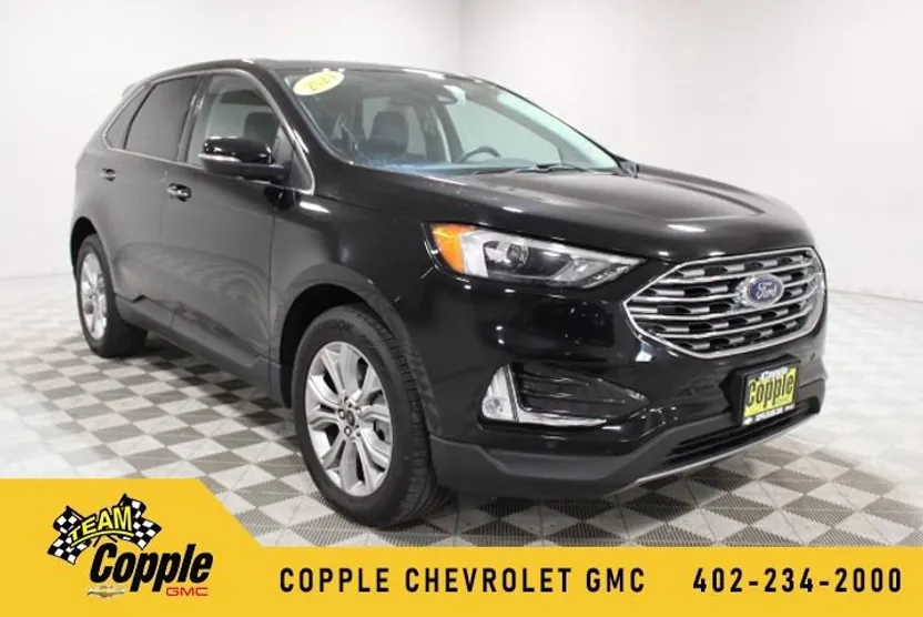 2024 Ford Edge Titanium photo 1