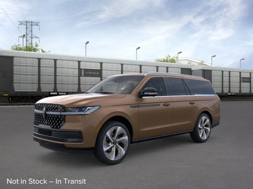 2025 Lincoln Navigator Black Label photo 1