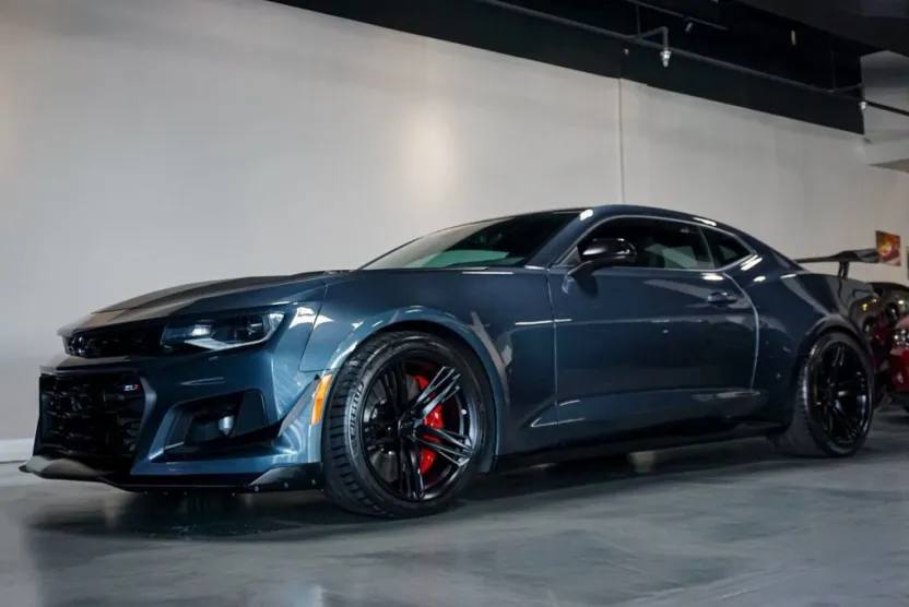 2021 Chevrolet Camaro ZL1 1LE photo 1