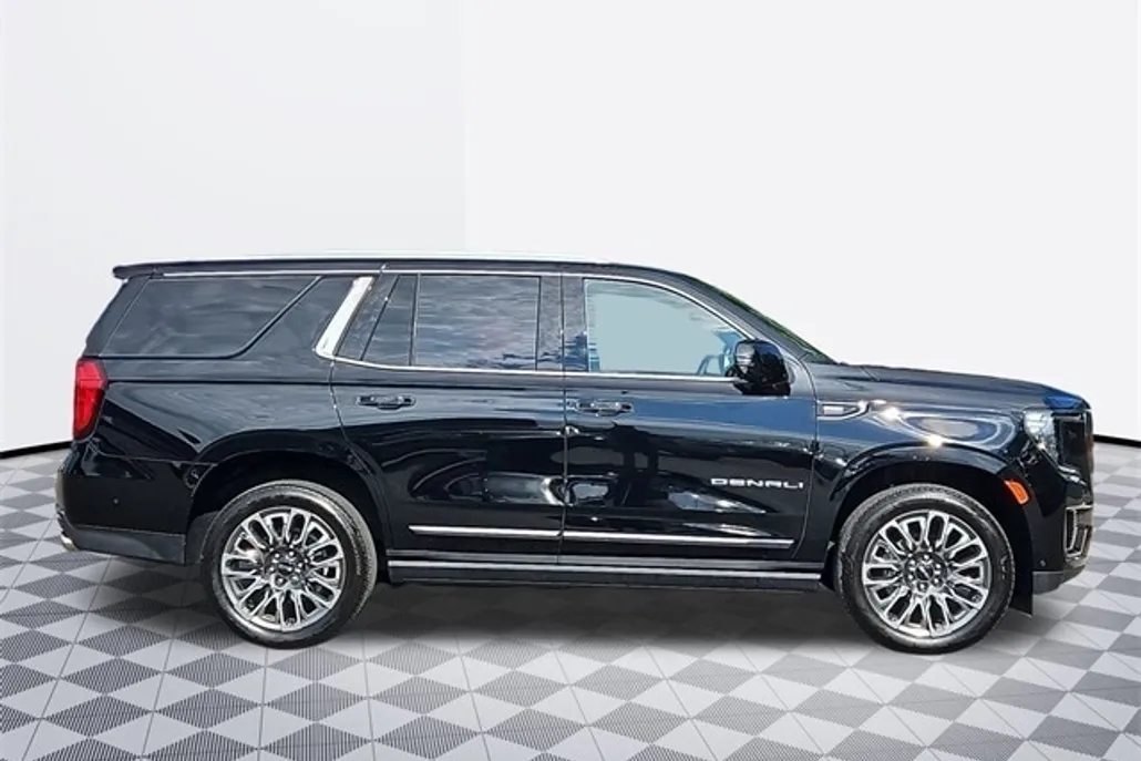 2024 Gmc Yukon Denali Ultimate photo 1