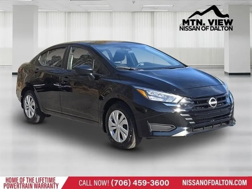 2025 Nissan Versa S photo 1
