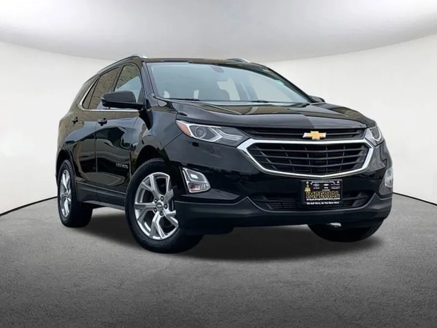 2019 Chevrolet Equinox LT photo 1
