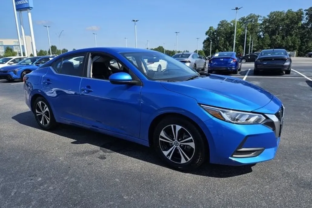 2023 Nissan Sentra SV photo 1
