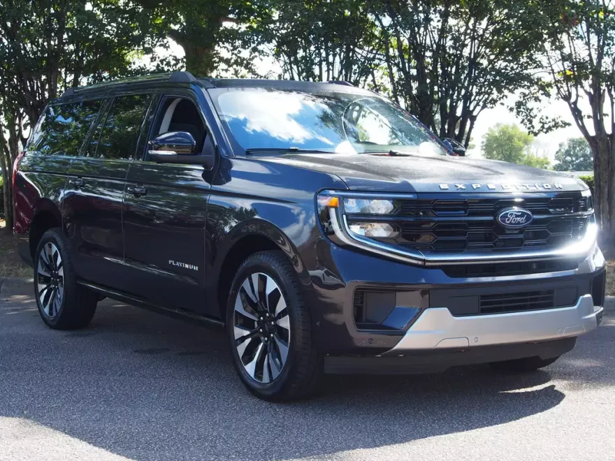 2025 Ford Expedition MAX Platinum photo 1