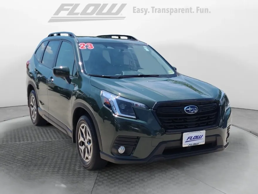 2023 Subaru Forester Premium photo 1