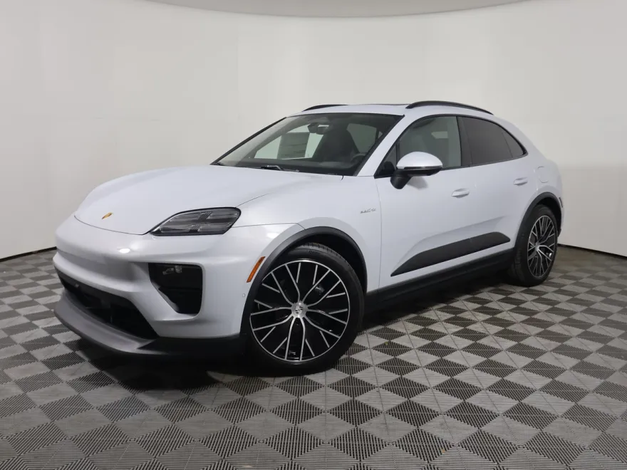2025 Porsche Macan Electric photo 1