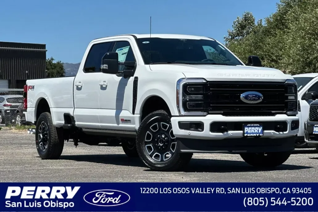 2025 Ford F-350 photo 1