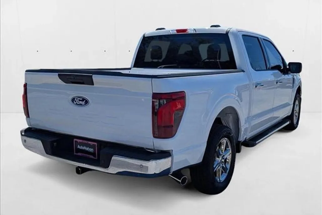2025 Ford F-150 XLT photo 1
