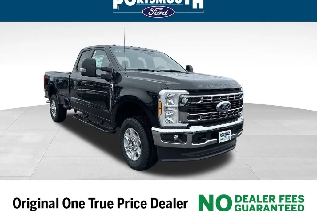 2025 Ford F-250 photo 1