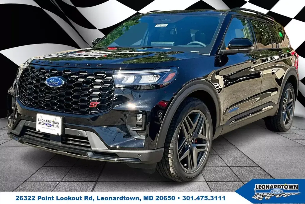 2025 Ford Explorer ST photo 1