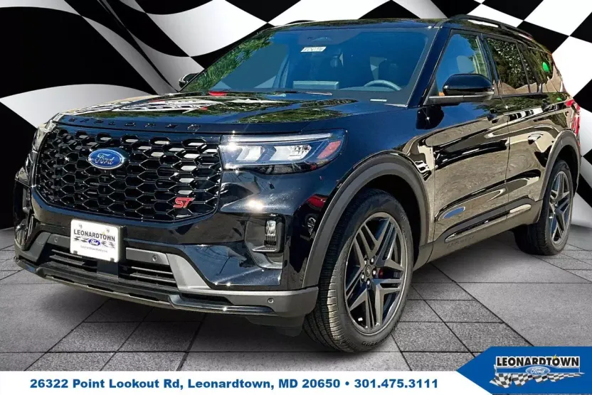 2025 Ford Explorer ST photo 1