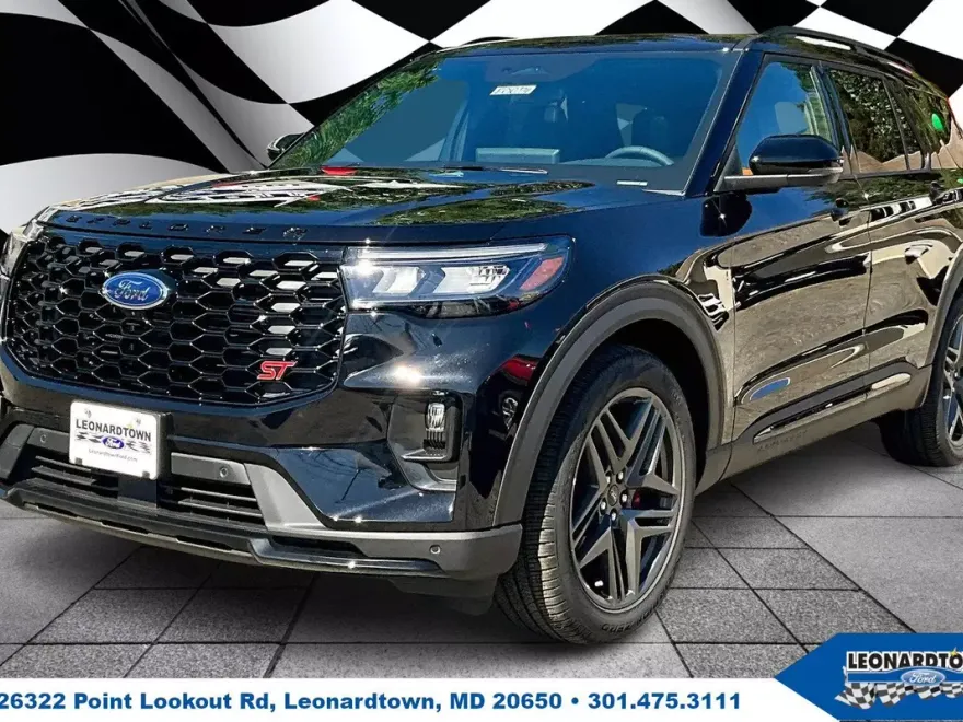 2025 Ford Explorer ST photo 1
