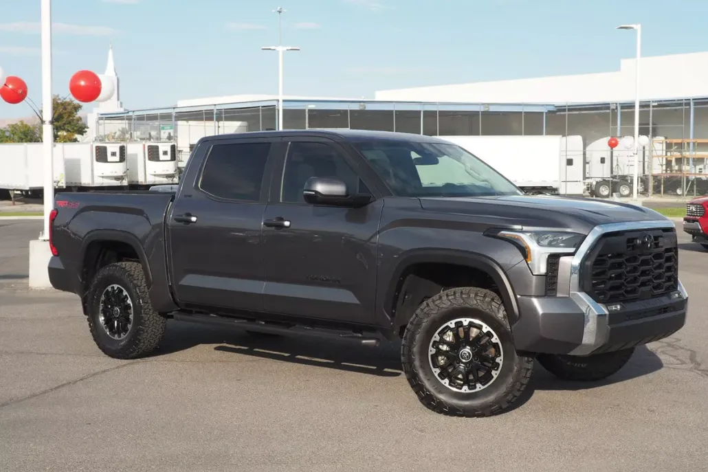 2024 Toyota Tundra SR5 photo 1