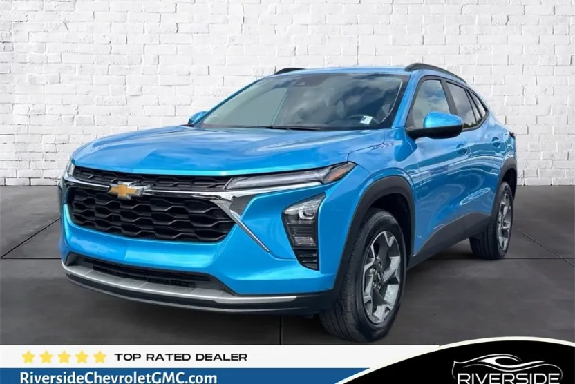 2025 Chevrolet Trax LT photo 1