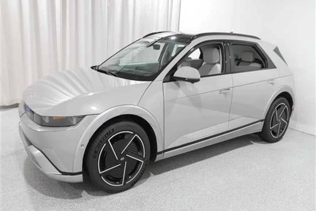 2025 Hyundai Ioniq 5 Limited photo 1