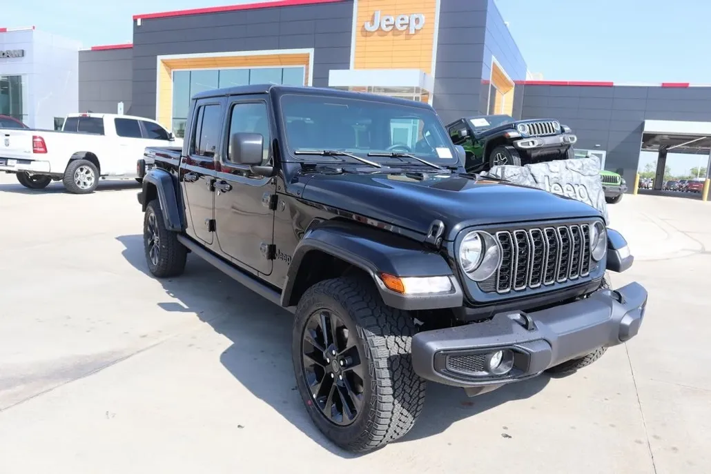 2025 Jeep Gladiator Sport photo 1