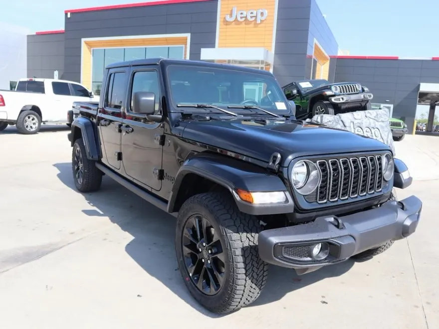 2025 Jeep Gladiator Sport photo 1
