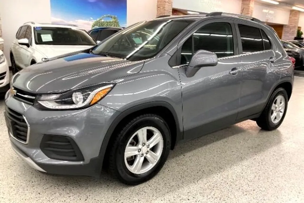 2020 Chevrolet Trax LT photo 1