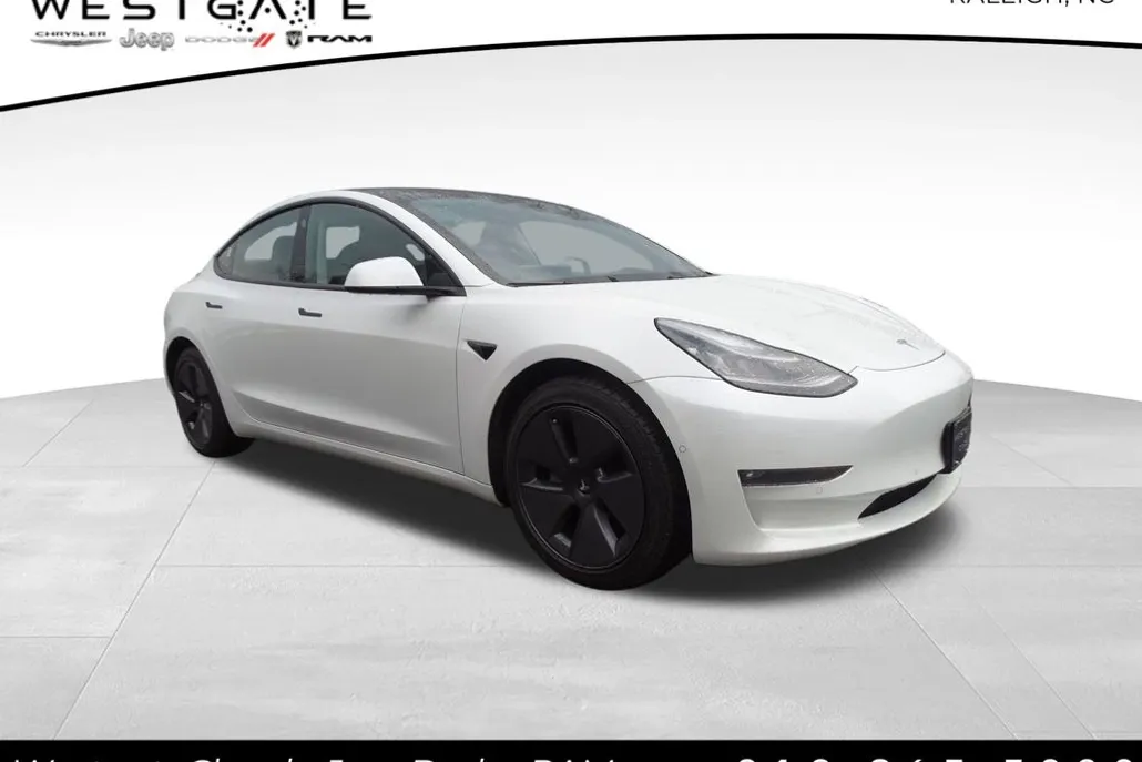 2021 Tesla Model 3 Long Range photo 1