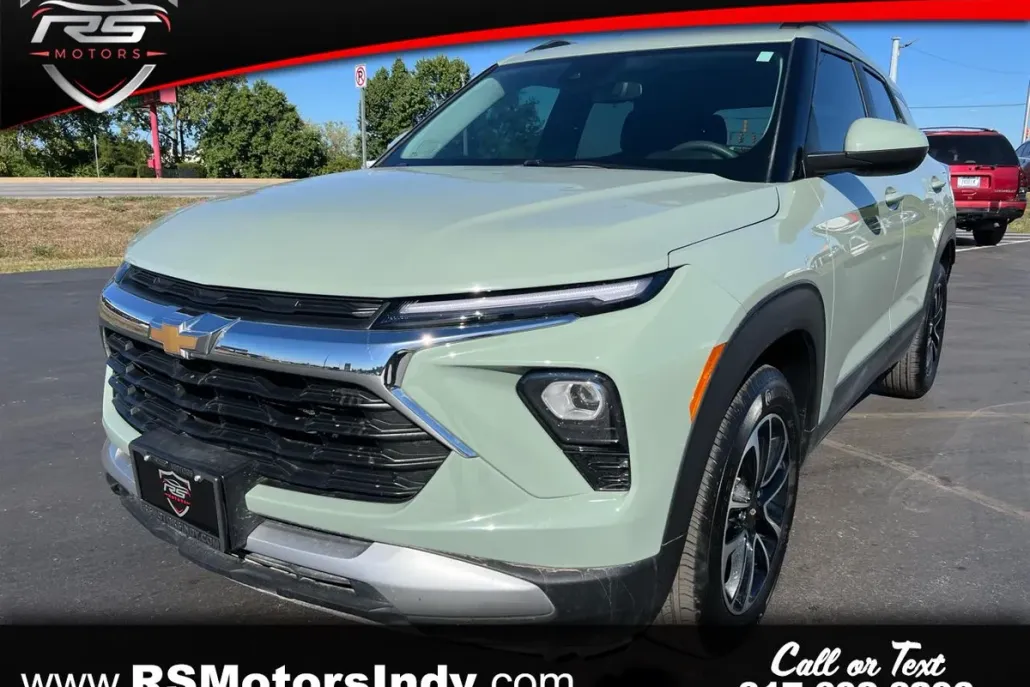 2025 Chevrolet Trailblazer LT photo 1