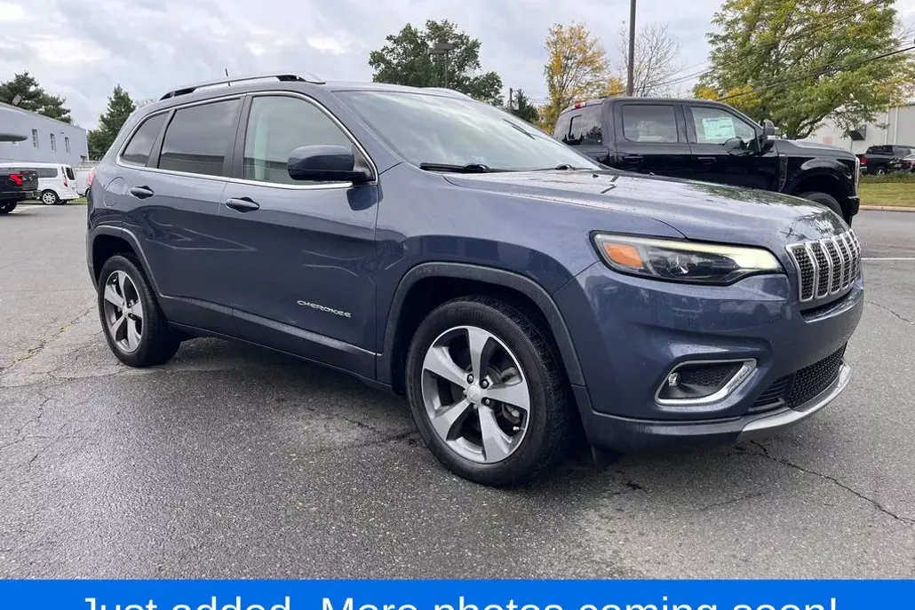 2019 Jeep Cherokee Limited photo 1