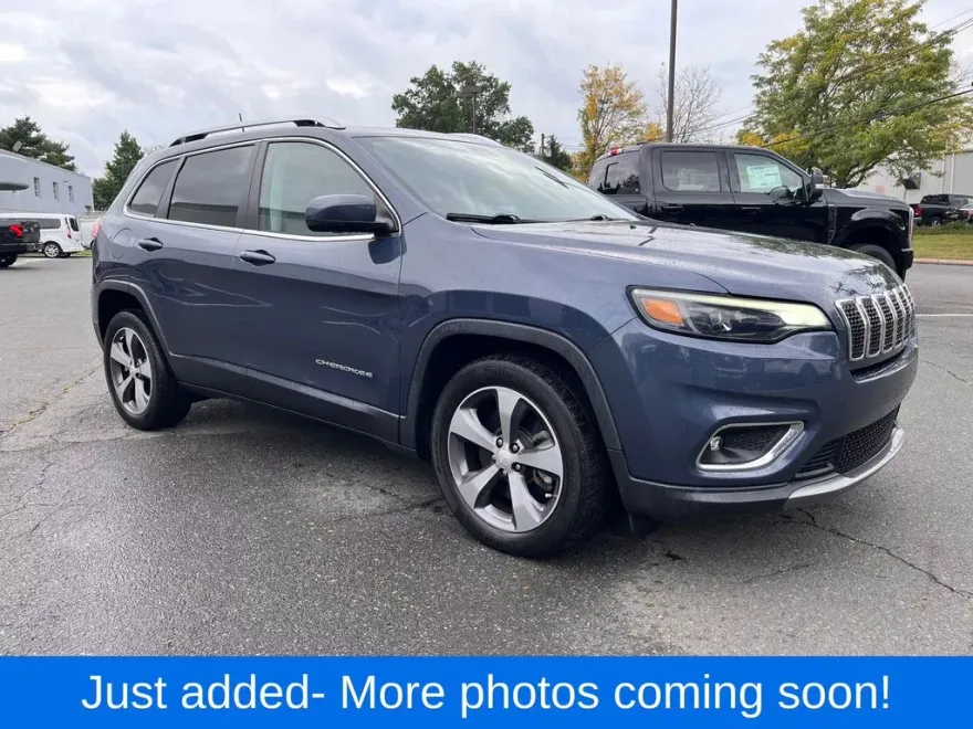 2019 Jeep Cherokee Limited photo 1