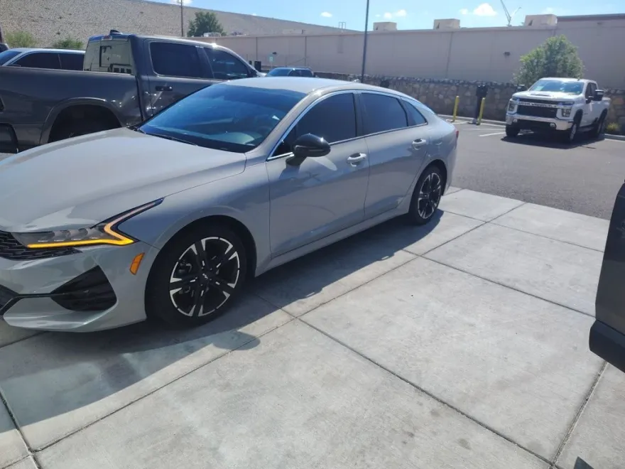 2022 Kia K5 GT-Line photo 1