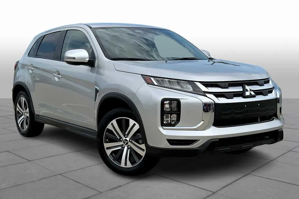 2024 Mitsubishi Outlander Sport SE photo 1