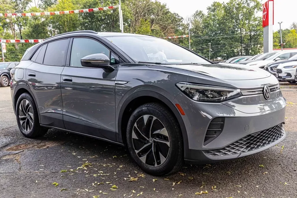 2022 Volkswagen ID.4 Pro photo 1