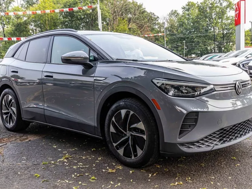 2022 Volkswagen ID.4 Pro photo 1