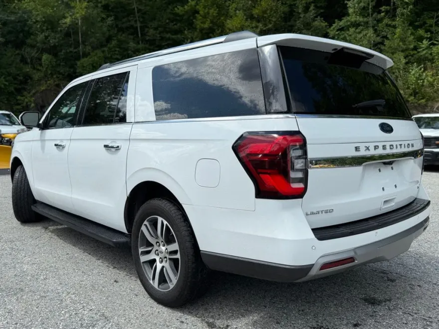 2024 Ford Expedition MAX Limited photo 1