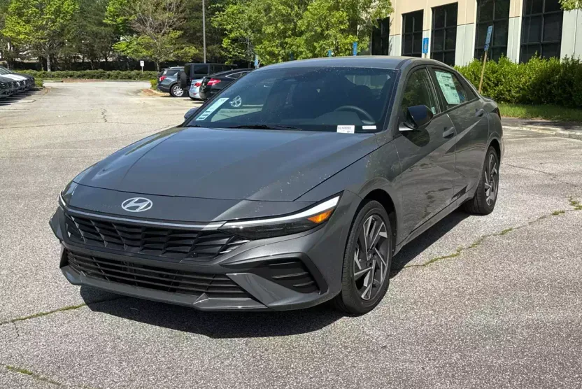 2025 Hyundai Elantra Hybrid SEL Sport photo 1