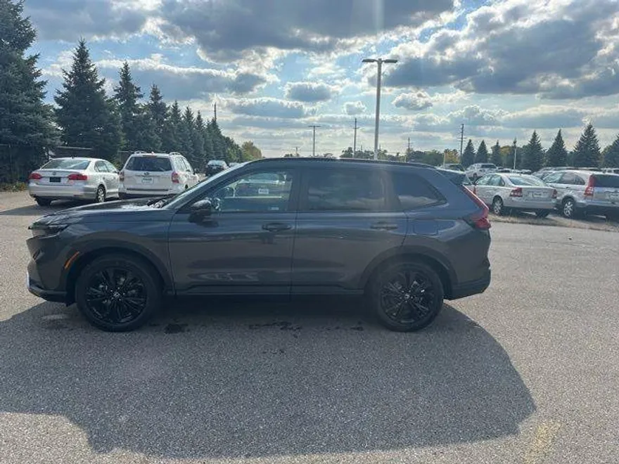 2026 Honda CR-V Hybrid Sport-L photo 1