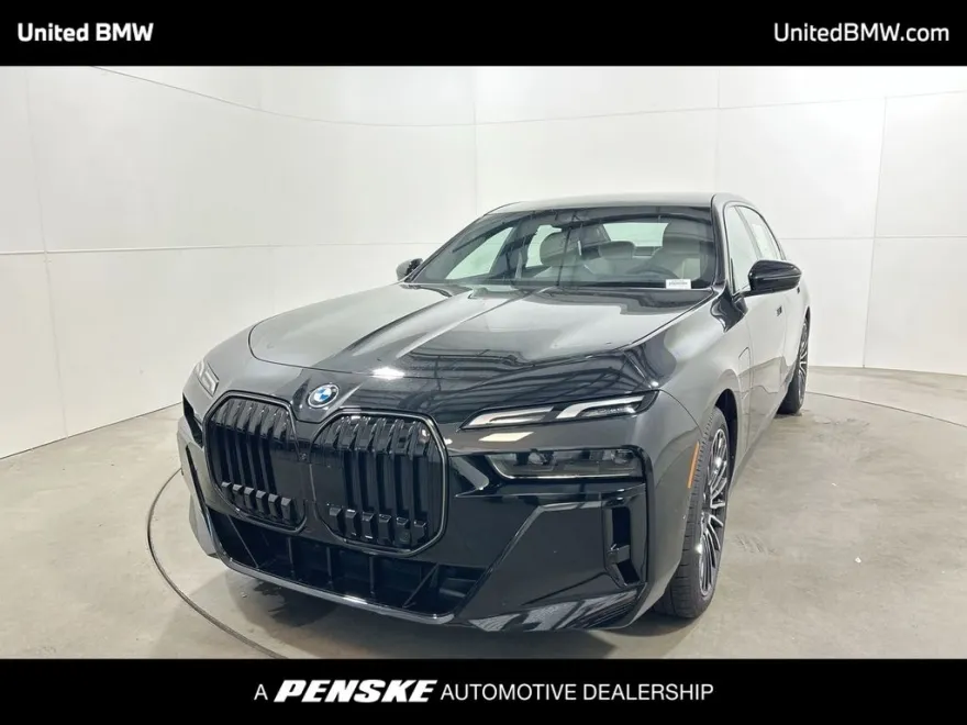 2026 Bmw 750e photo 1