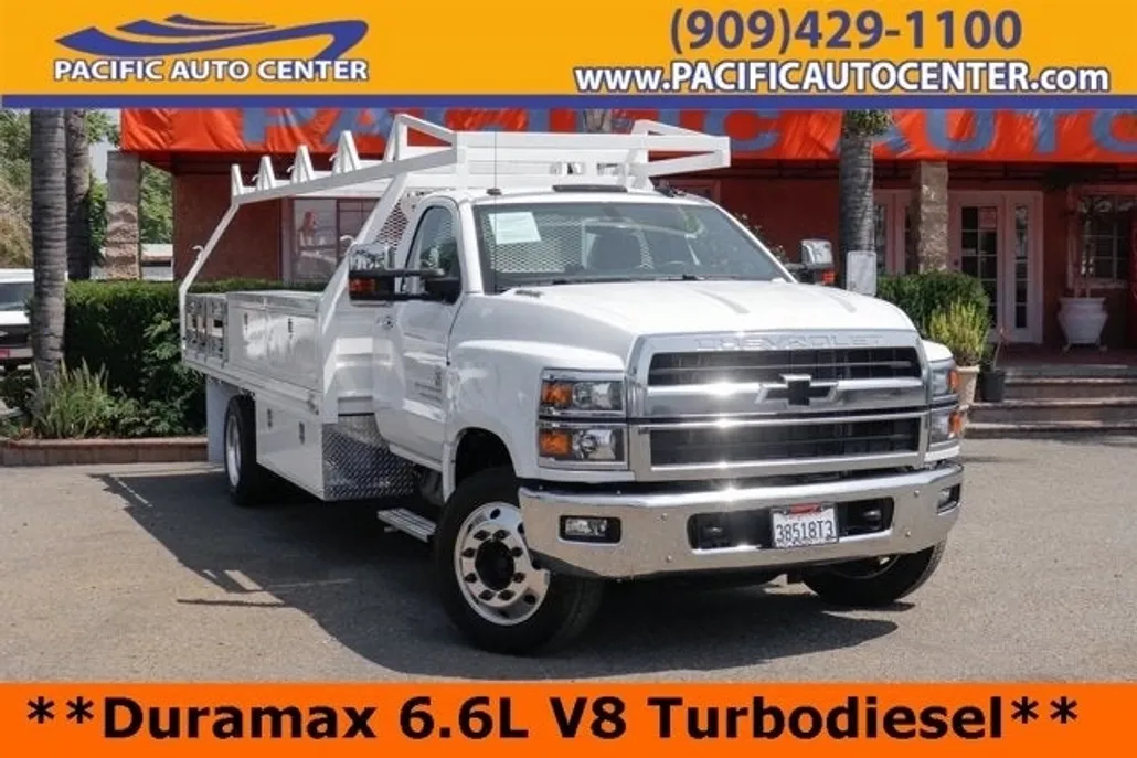 2023 Chevrolet Silverado 6500HD photo 1