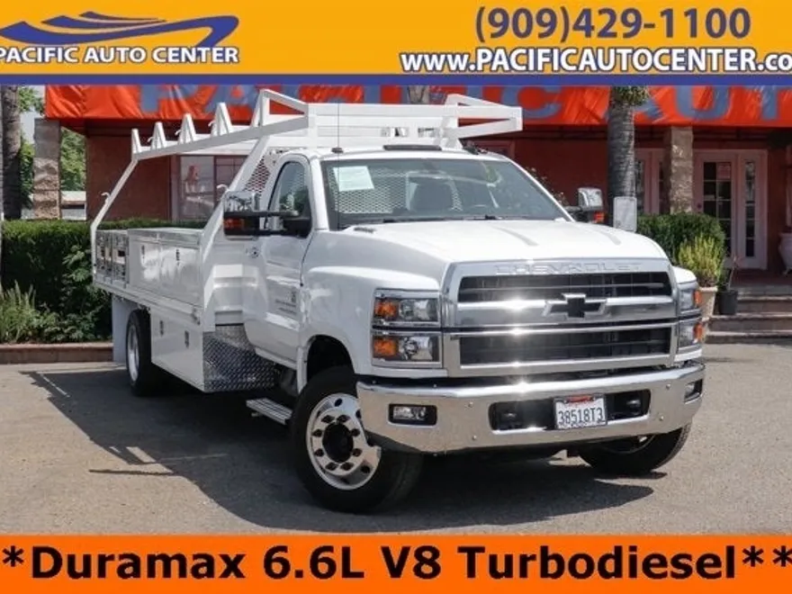 2023 Chevrolet Silverado 6500HD photo 1