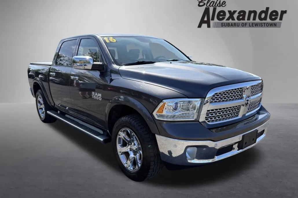 2016 Ram 1500 Laramie photo 1