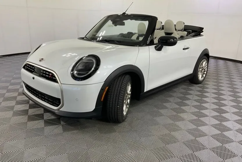 2026 Mini Cooper Convertible Iconic photo 1