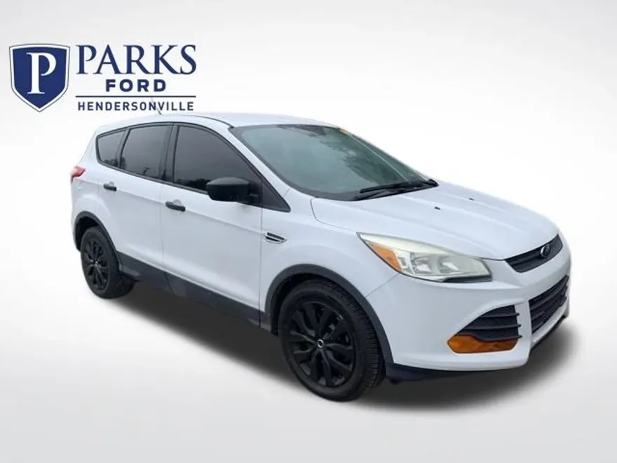 2016 Ford Escape S photo 1