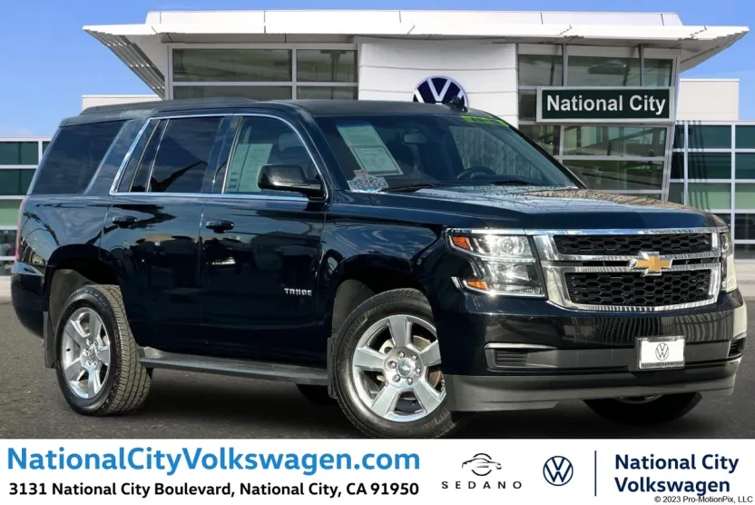 2017 Chevrolet Tahoe LS photo 1